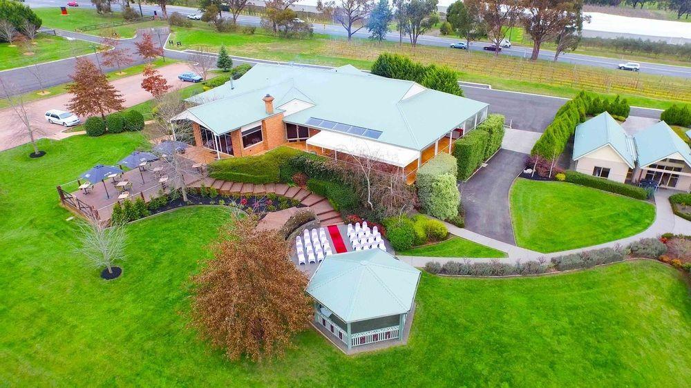 Wild Cattle Creek Estate Bed and Breakfast Wandin Yallock Buitenkant foto